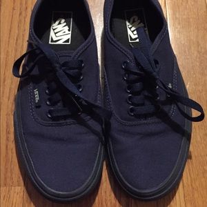 NWOT Navy Vans Unisex Men’s 6.5 or Women’s 8